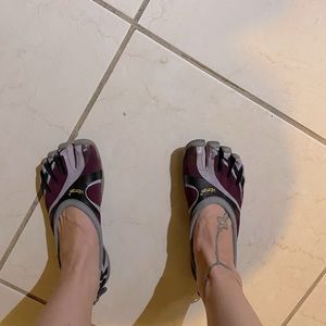 Vibram 5 finger shoes